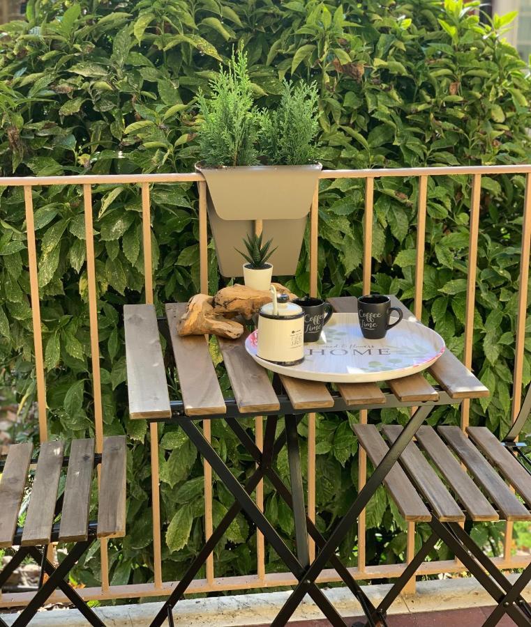 Iris 128: Il Terrazzino Sul Giardino Appartement Turijn Buitenkant foto